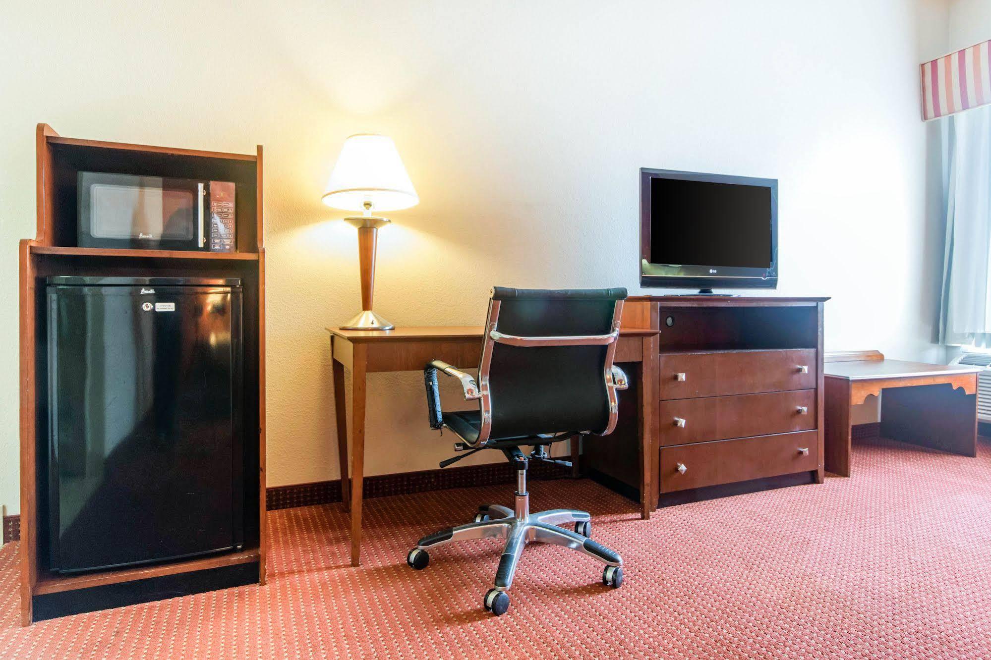 Quality Inn & Suites Lawrenceburg Exteriér fotografie