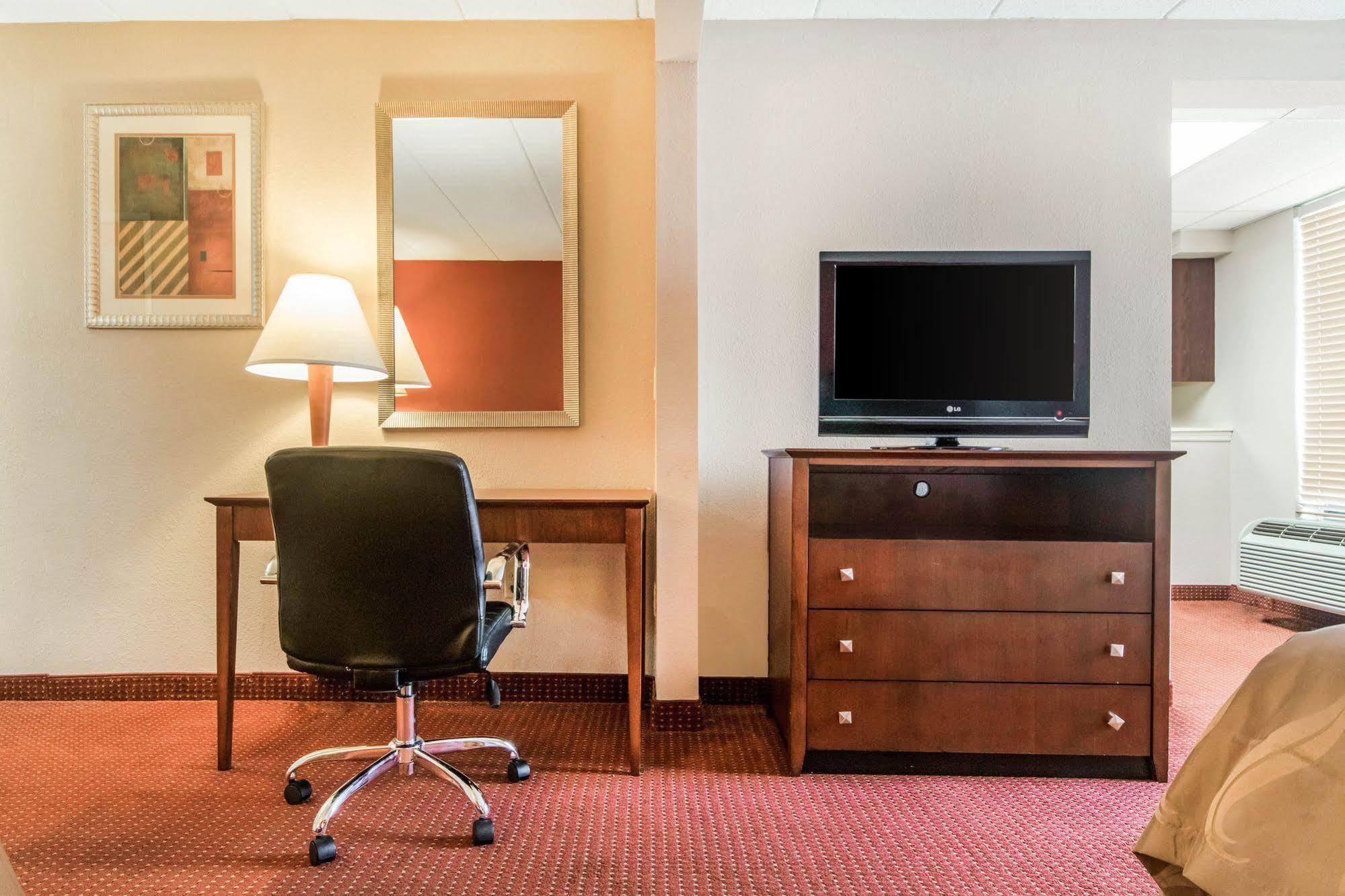 Quality Inn & Suites Lawrenceburg Exteriér fotografie