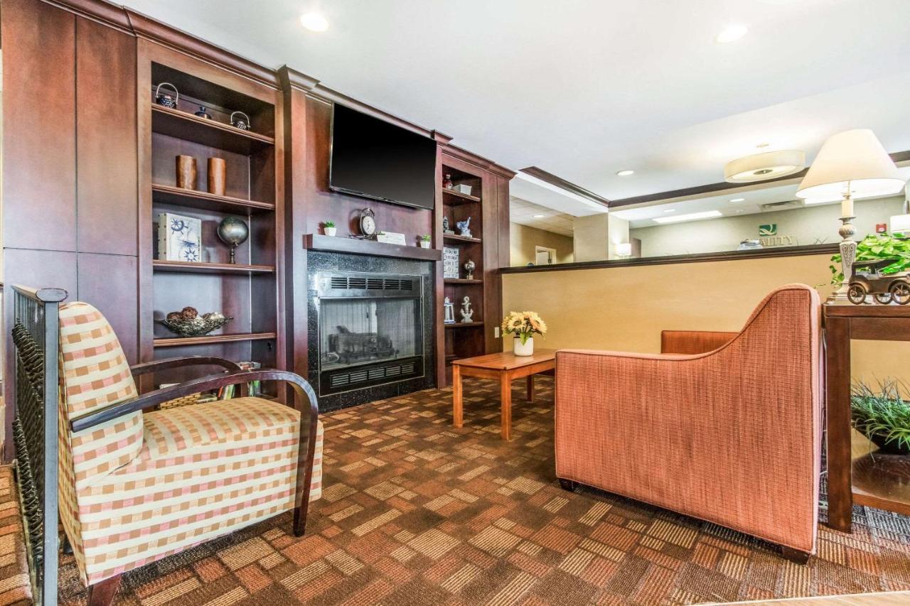 Quality Inn & Suites Lawrenceburg Exteriér fotografie